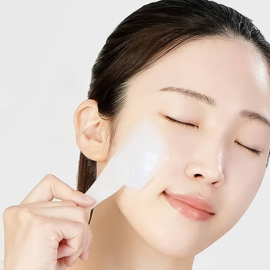 JМsolution Альгинатная моделирующая маска с прополисом - Honey Luminous Royal Propolis Modeling Pack Black, 22г.