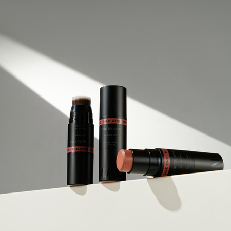 MAD ONE Мультифункциональный стик для лица (персиковый) - 3-in-1 face stick eyes + lips + cheeks, soft peach, 33г